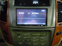 Установка Автомагнитола Sony XAV-E70BT в Toyota Land Cruiser 100